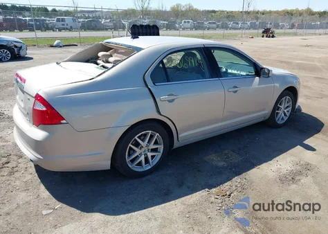 2010 Ford Fusion Sel z USA, uszkodzony, nr VIN 3FAHP0JG5AR218730